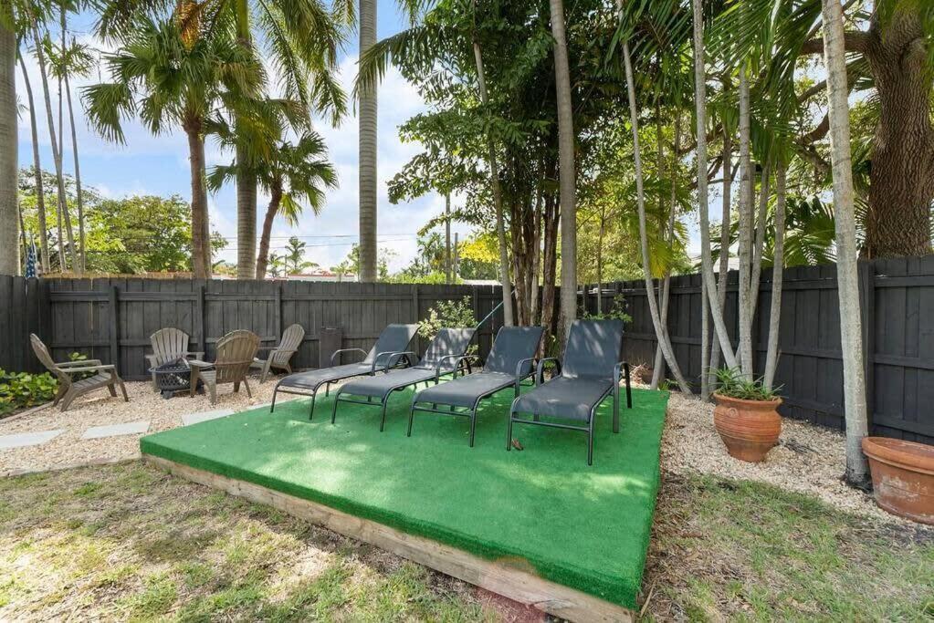 Walk To Las Olas Banyan Room Palm Paradise Inn Fort Lauderdale Exterior foto